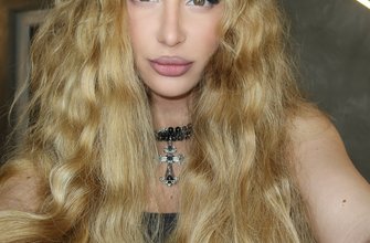 Анна Асти