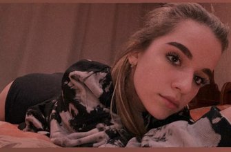 Анна Комарова